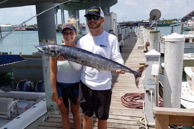 4 hours 38ft Reel Dreams Private Charter in Nassau - Morning or Afternoon Departure?