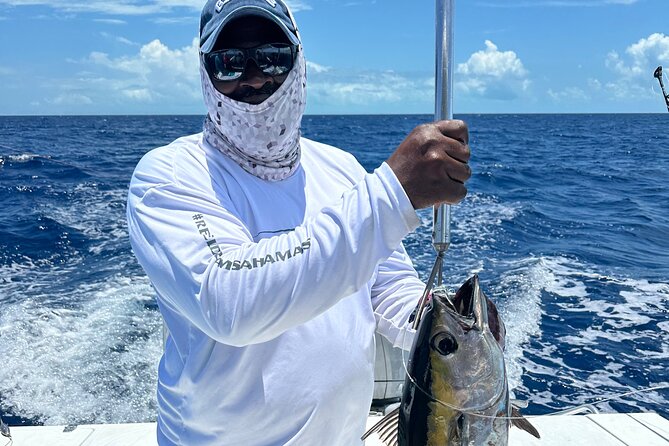 4 hours 53ft Dream Works Private Charter in Nassau - What the 53-foot boat adds to the experience