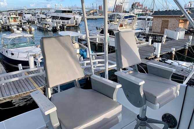 4 hours 53ft Dream Works Private Charter in Nassau - Who will get the most from this charter