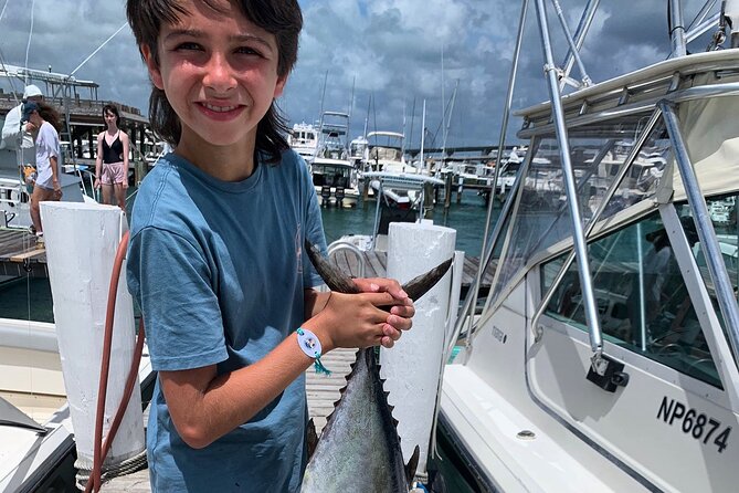 4 hours 53ft Dream Works Private Charter in Nassau - How the fishing portion can unfold