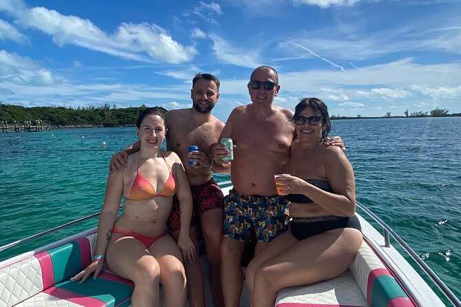 5 Hours Pigs and Turtles with Beach Stop in Bahamas - Who will enjoy this tour most
