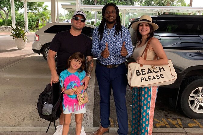 Airport-Atlantis Paradise Island Private Roundtrip Transportation - Why the private group price can make sense