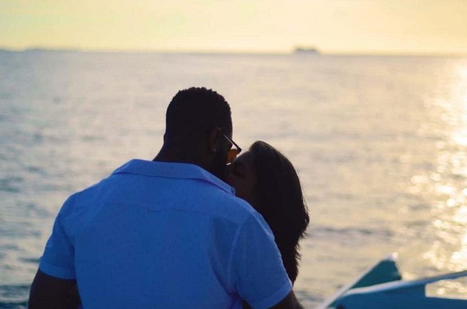 All Inclusive Sunset Dinner Cruise in Nassau Bahamas - The boat, comfort, and onboard facilities