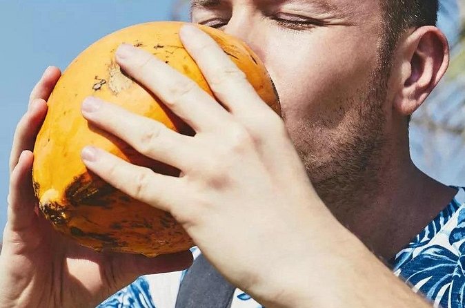 All New Tours "Bahamas Brunch" & "Signature Downtown Tour" - John Watling’s Distillery: rum, pirates, and a tasting pause