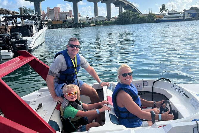 Atlantis Bridge Speed Boat Adventure - What driving your own speedboat is really like