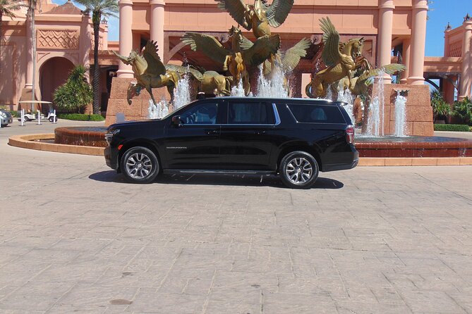 Bahamas Airport Transportation w/free Grocery Stop- Round Trip - The airport welcome and vehicle choices