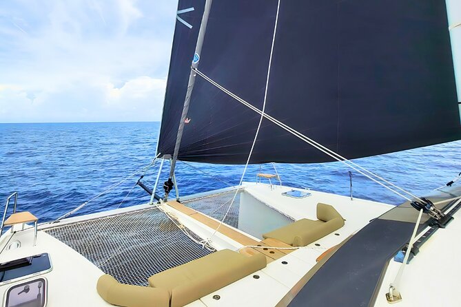 Bahamas All Inclusive Luxury Sailing Catamaran Charter - 10 a.m. departure with Paradise Island views