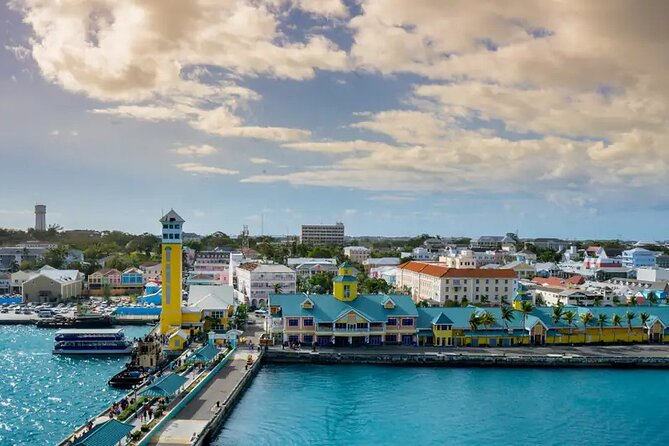 Bahamas Lynden Pindling Airport (NAS) Private Transfer to Nassau - The short ride into Nassau