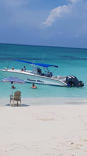 Center Console Private Bahamas Boat Charter - A private boat day from Nassau