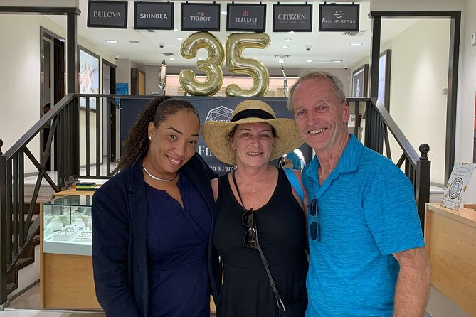 Champagne and Diamond Shopping Experience in Downtown, Bahamas - What the customer experiences reveal