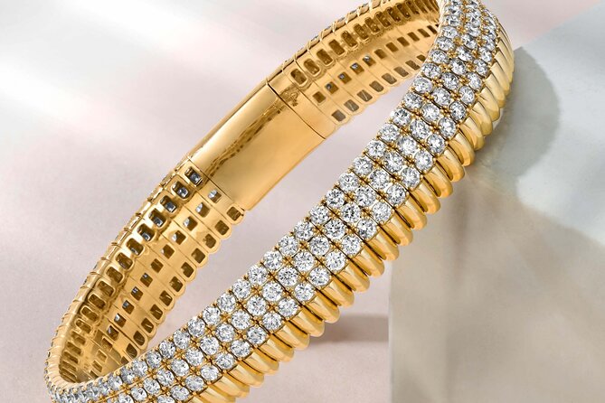 Champagne and Diamond Shopping Experience in Downtown, Bahamas - Choosing the right moment in your Nassau day