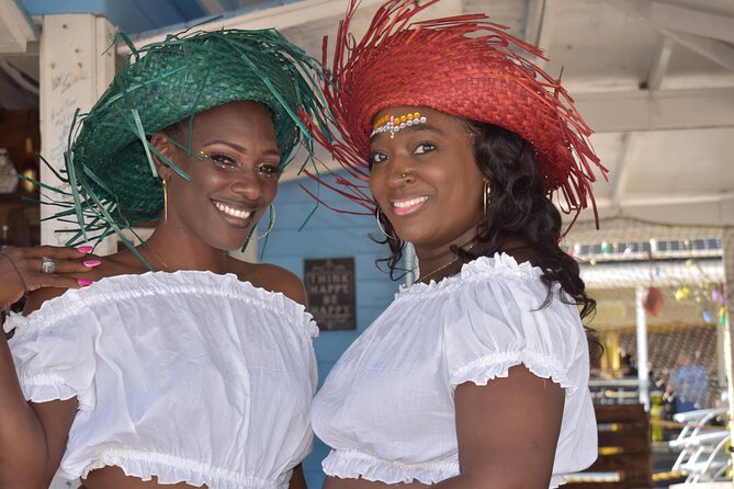 CHIPPIES BAHAMAS Island Tours : Feel The Culture - Queen’s Staircase and Nassau’s past