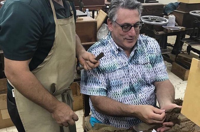 Cigar Rolling Lesson in Nassau - Getting Around Nassau in an Air-Conditioned Vehicle