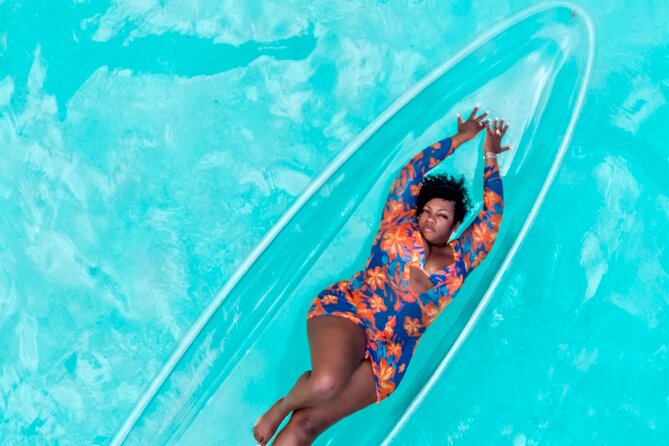 Clear Kayak Photoshoot+Free Cocktail Nassau, Bahamas - The people behind the camera