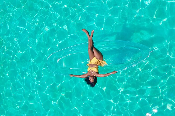 Clear kayak photoshoot Nassau Bahamas. - Starting at Junkanoo Beach, close to the cruise ships