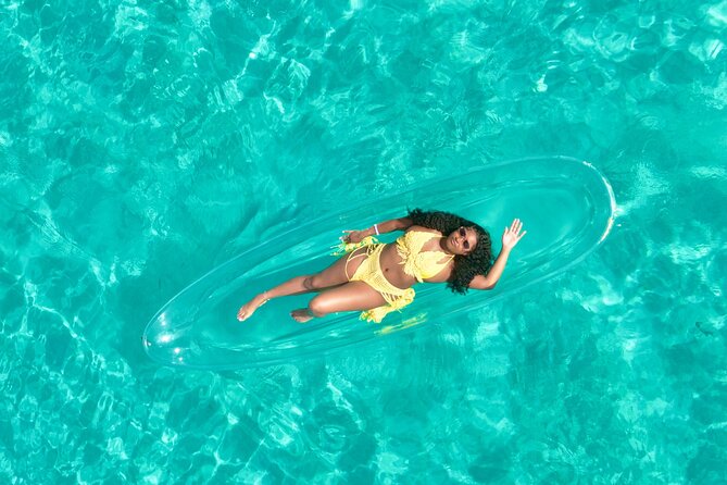 Clear kayak photoshoot Nassau Bahamas. - Who will get the most from this experience?