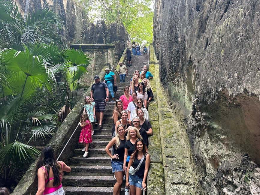 Customizable half day group tour (price per vehicle) - Climbing the 66 steps at the Queen’s Staircase