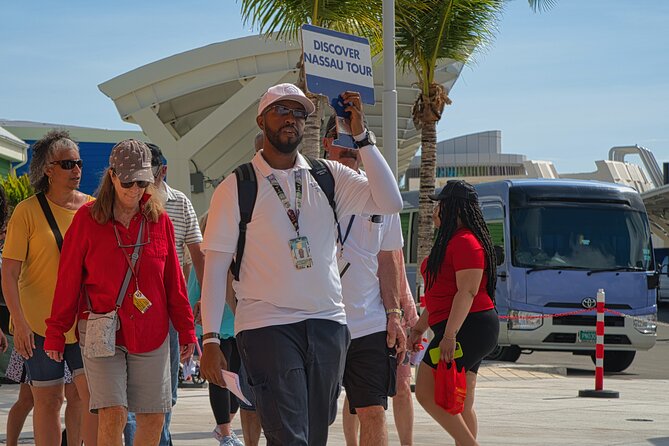 Discover Nassau Sightseeing Tour plus Atlantis Resort Visit - Who should book this tour?
