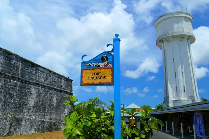 Discover Nassau Sightseeing Tour plus Atlantis Resort Visit - Fort Fincastle and the Queen’s Staircase