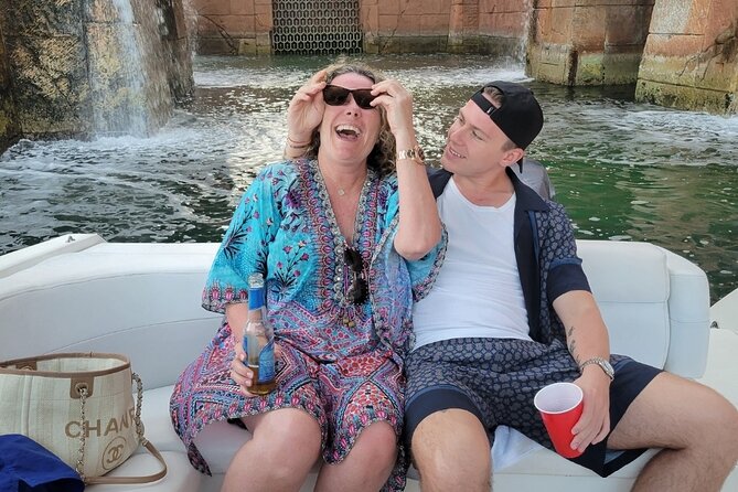 Exotic half day private charters to Rose Island, Pigs and Turtles - The Captain and the Personal Feel