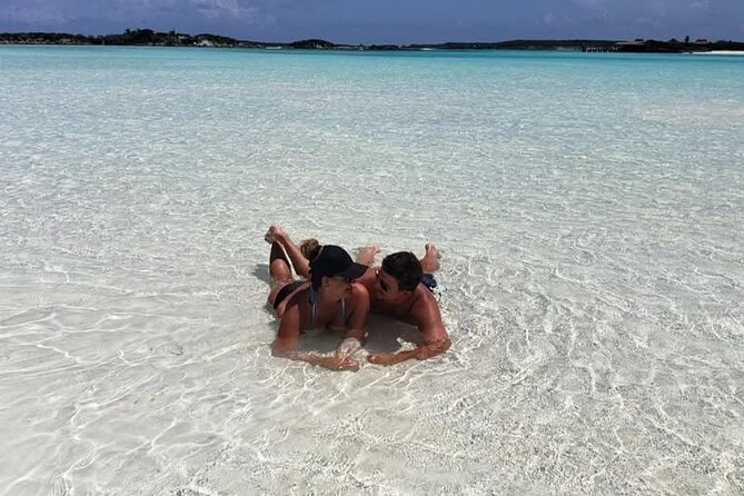 Exuma Island and Cays Tour - Leaf Cay and its large iguanas