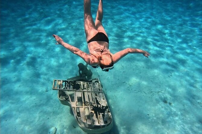 Exuma Island and Cays Tour - Thunderball Grotto at low tide