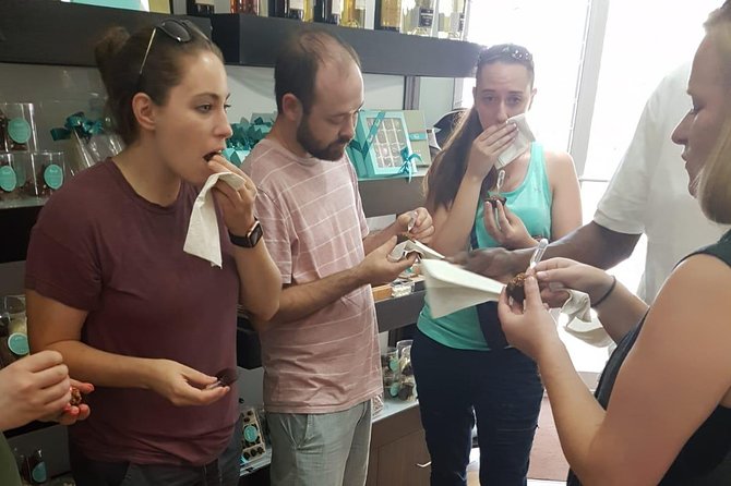 Flavors of Nassau Food Tour - Tasty Teas near Junkanoo Beach