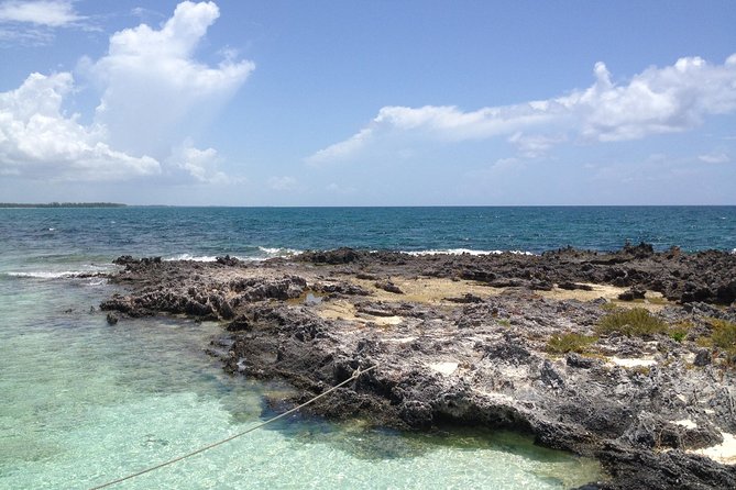 Freeport Snorkeling Peterson Cay National Park and Hotel Day Pass - The ride to Peterson Cay