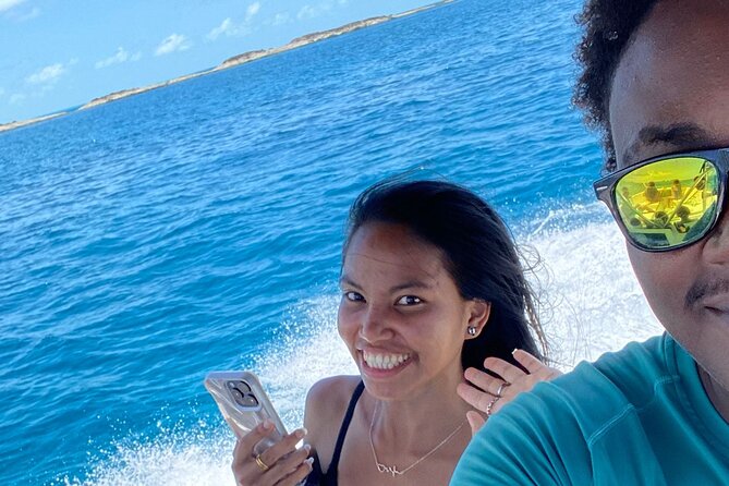 Half Day Pigs Turtles Reef and Ship Wreck Snorkeling - What the $700 private price really buys