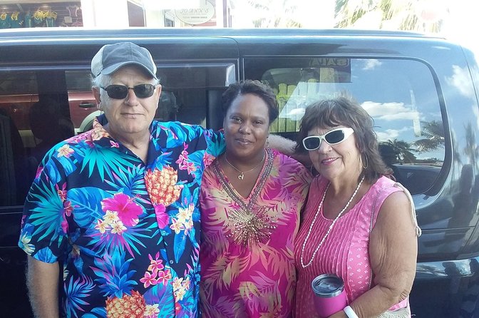 Island City Tour - Downtown Nassau in five-minute snapshots