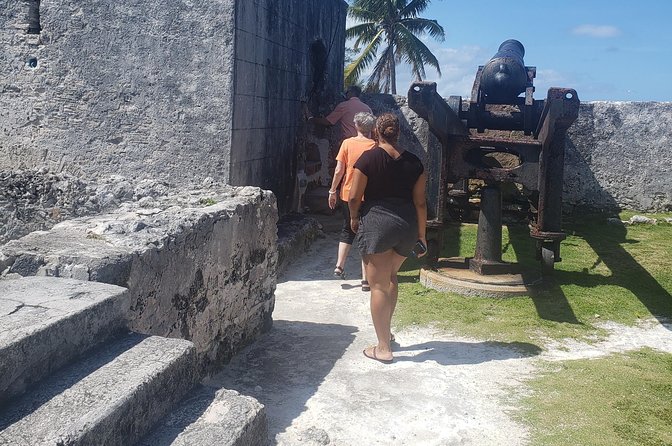 Island City Tour - Arawak Cay brings food to the front