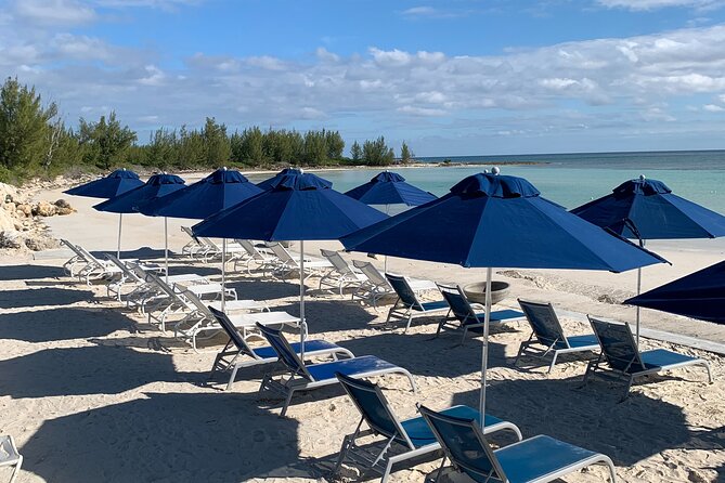 Junkanoo Village Beach Club with Lunch - Lunch With Ribs, Fish, and Bahamian Sides