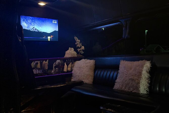 Luxury Airport Transfer in Nassau – VIP Mercedes Sprinter Service - Key points to know before booking