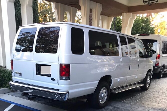 Nassau Airport (NAS) to Nassau hotels - Arrival Private Transfer - Accessibility, Service Animals, and Equipment