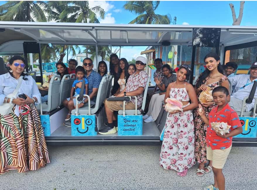 Nassau: Bahamas Culture Tour with Electric Trolley and Water - Atlantis and Paradise Island in 30 minutes