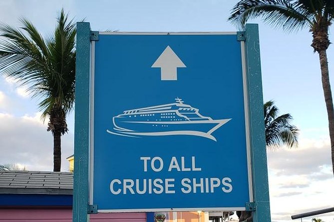 Nassau City Tour: 7 Attractions in the Bahamas - Arawak Cay Fish Fry: the stop to clarify