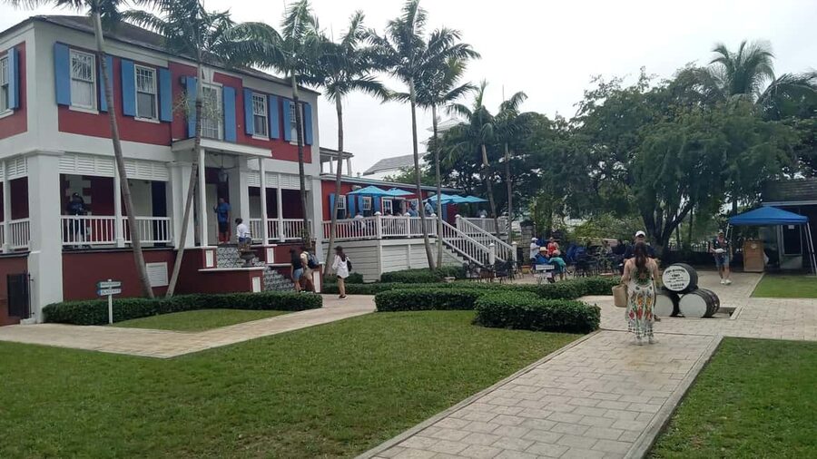 Nassau City Tour: Discover the Charms of Old Charles Town - Nassau City Tour at a Glance