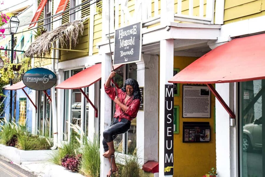 Nassau City Tour: Discover the Charms of Old Charles Town - Family Appeal and Guide Quality