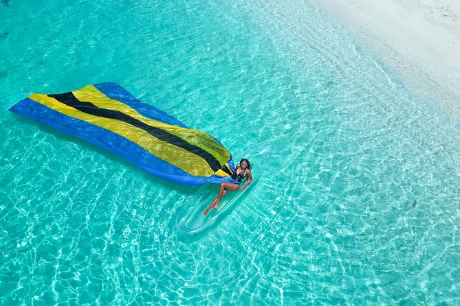 Nassau Clear Kayak Drone Photoshoot- Floating Dress - Key points at a glance