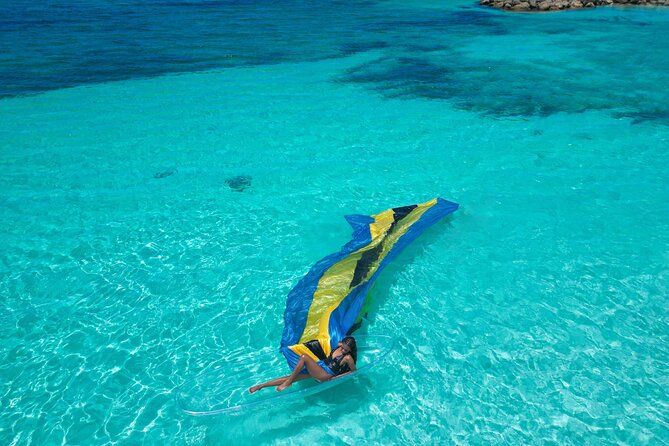 Nassau Clear Kayak Drone Photoshoot- Floating Dress - Is $360 per person a fair price?