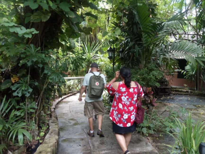 Nassau: Cultural Walking Tour of Downtown Nassau Attractions - The Water Tower and Bennet’s Hill