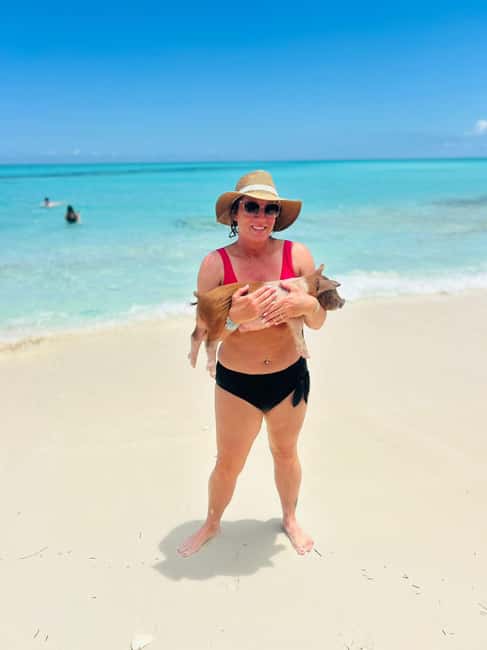 Nassau: Half-Day Swimming Pigs, Reef Snorkel & Beach Club - Who will enjoy this half-day boat trip?