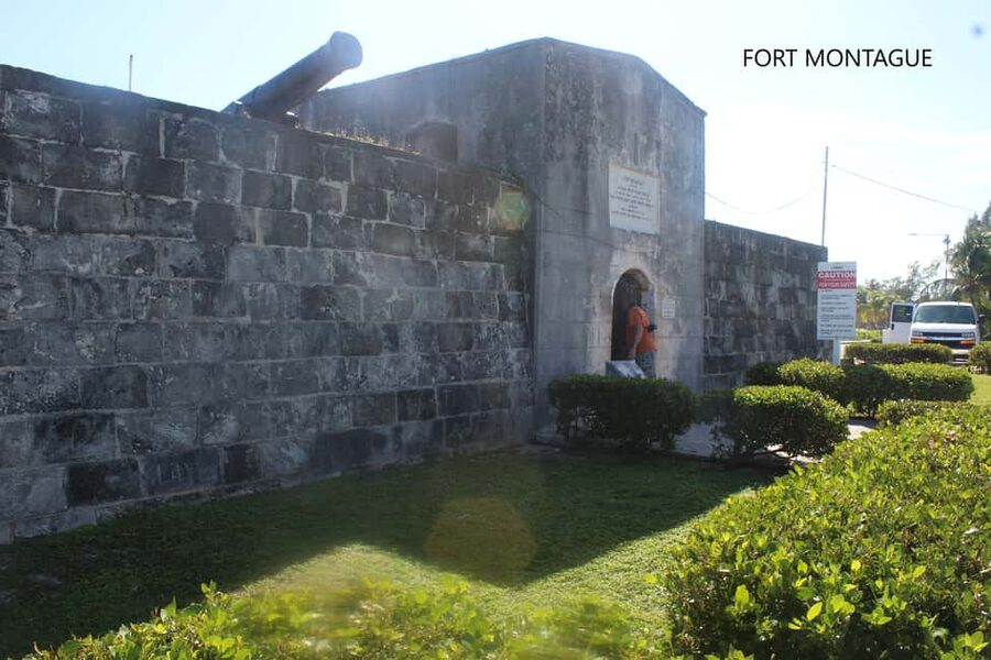 Nassau: Private and Personalized Island Tour - Queen’s Staircase and the central Nassau sights