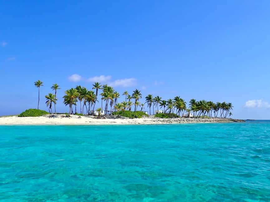 Nassau: Private Boat Charter Snorkel Tour - What this Nassau charter gets right