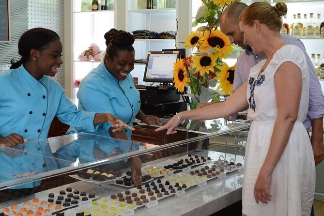 Nassau Private Highlights Sightseeing Tour - Transport, group size, and timing