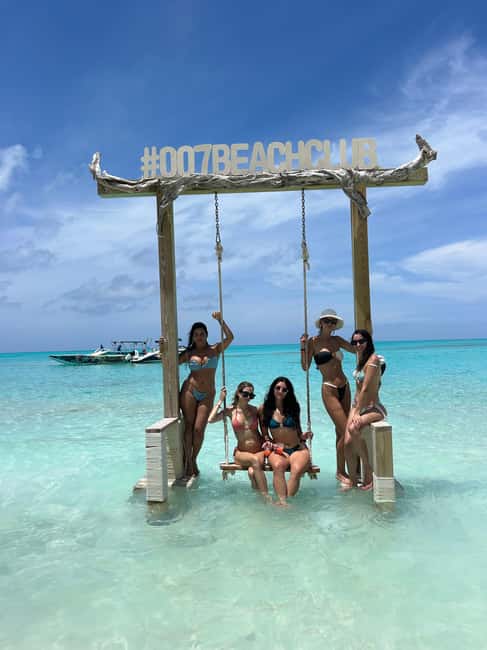 Nassau: Reef Snorkeling, Turtles, Lunch & Private Beach Club - Meeting at Margaritaville on Paradise Island