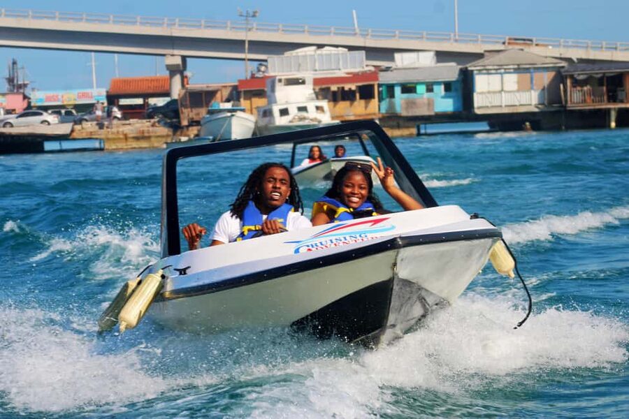 Nassau: Self-Drive Speedboat Ride and Pig Swimming Encounter - Reaching the meeting point from the cruise port
