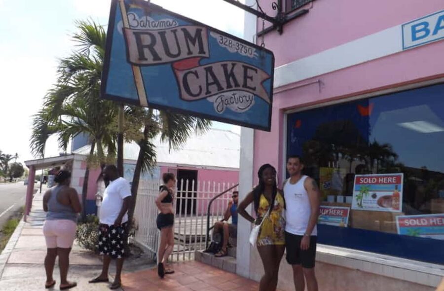 Nassau: Sightseeing, Snorkeling, & Shopping Tour with Pickup - A five-and-a-half-hour look at Nassau