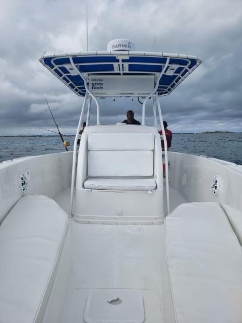 Nassau: Sport-fishing private charter . - Is $1,000 a fair price for six people?