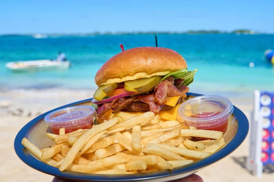 Nassau: Swimming Pigs, Snorkeling, Lunch, & Beach Boat Tour - Crew service and the feel of the day
